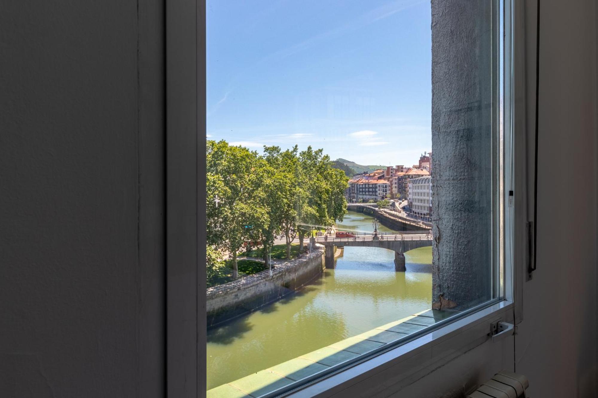Apartamento Con Vistas A La Ria Bilbao Ngoại thất bức ảnh
