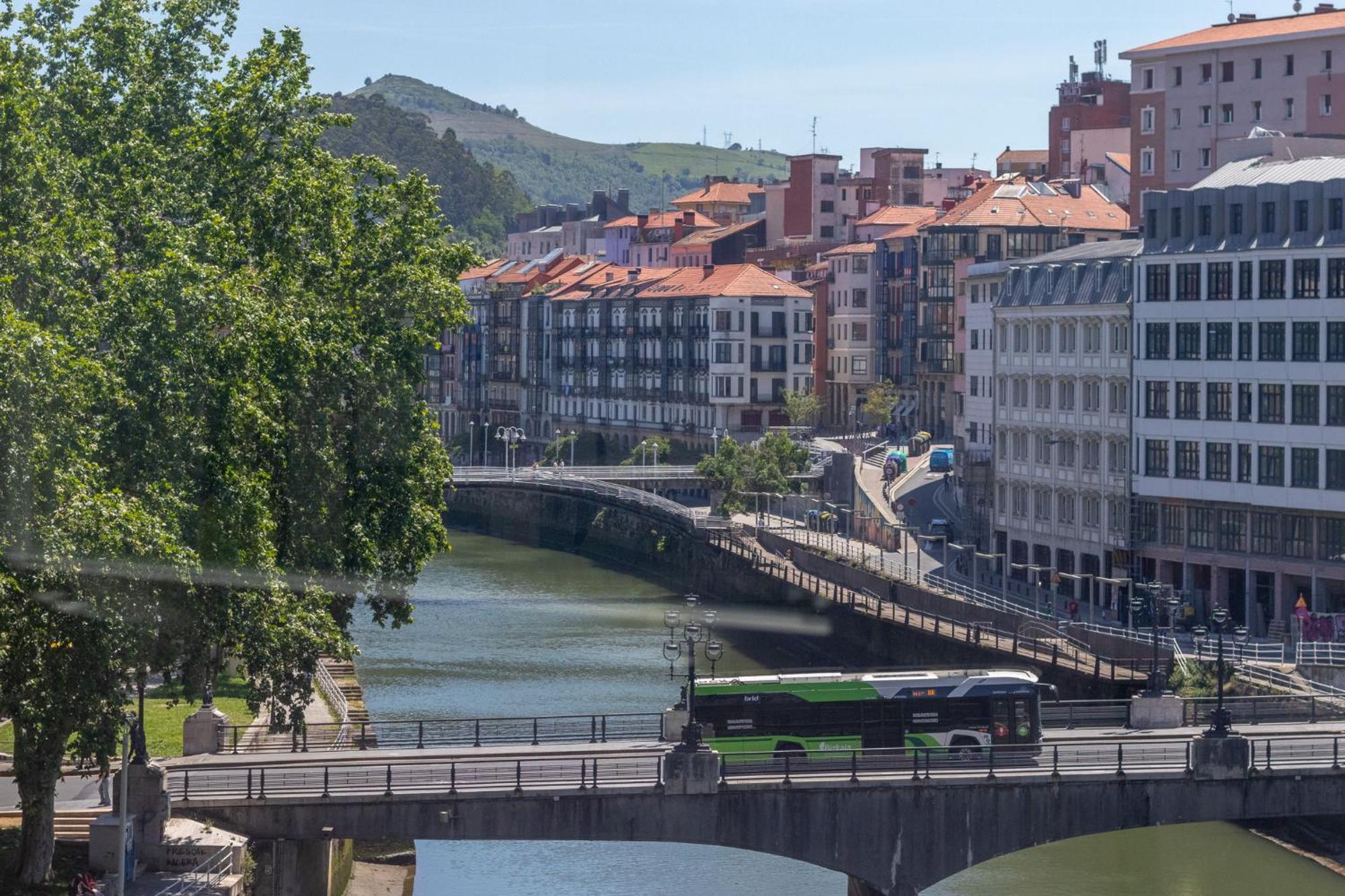 Apartamento Con Vistas A La Ria Bilbao Ngoại thất bức ảnh